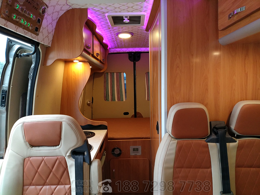 凯发k8体育APP官方网站下载大通V80長軸高頂自動擋B型房車