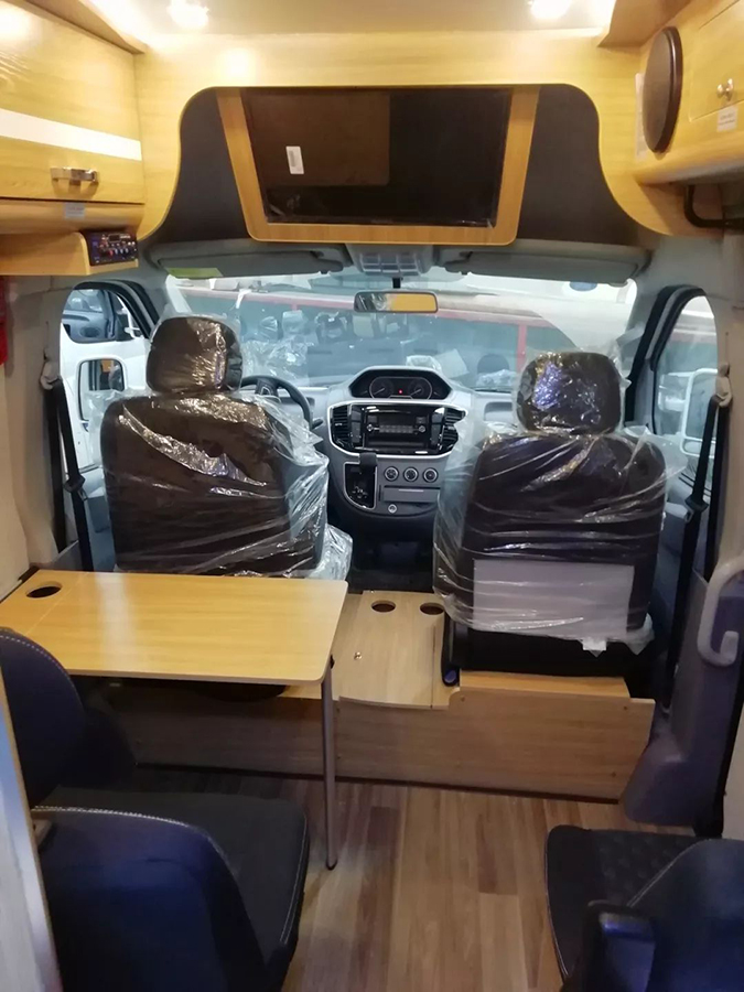 凯发k8体育APP官方网站下载房車-上汽大通國六長軸高頂房車2